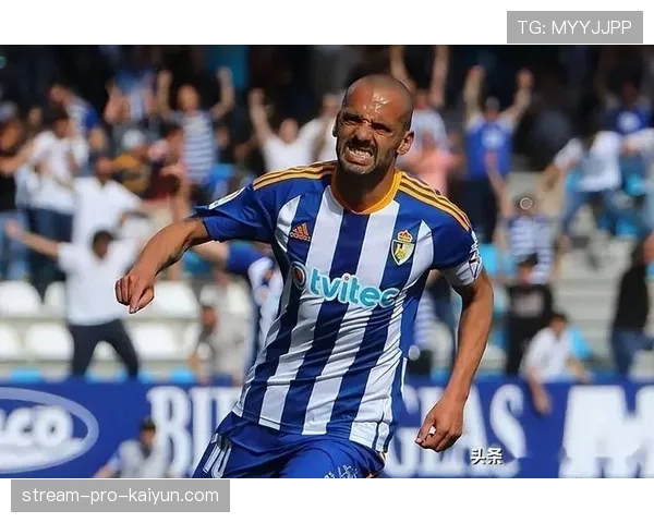 通讯：时隔八年，拉科鲁尼亚重返西乙，老队长贝甘蒂尼奥斯赛后落泪